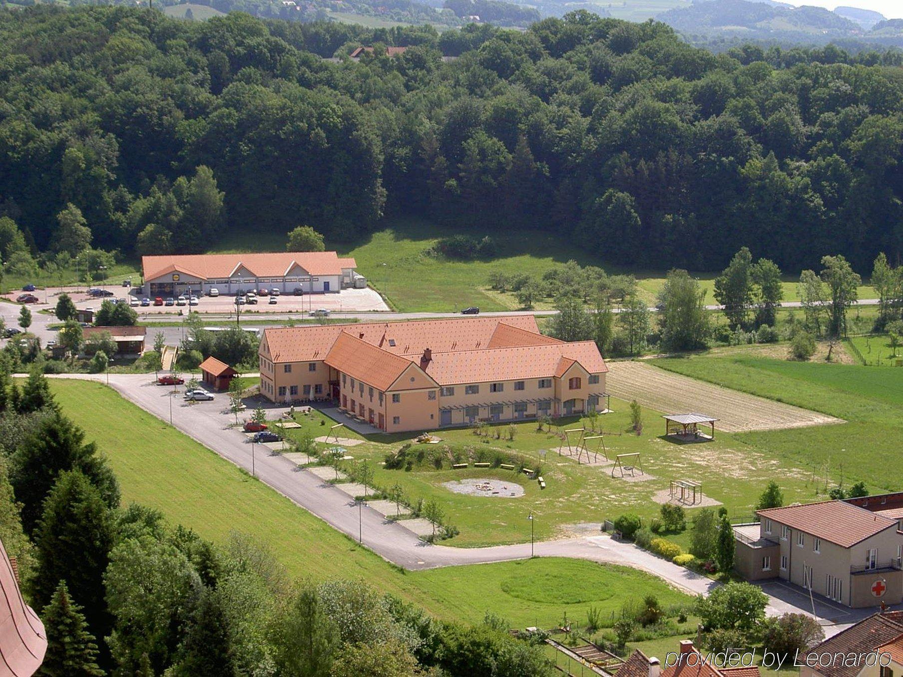 Jufa Hotel Poellau - Bio Landerlebnis Exterior photo